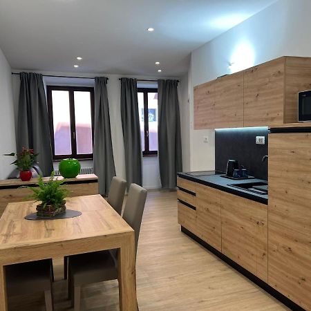 Yugogo Mazzini 41 - Bilocale Trento Centro Apartman Kültér fotó