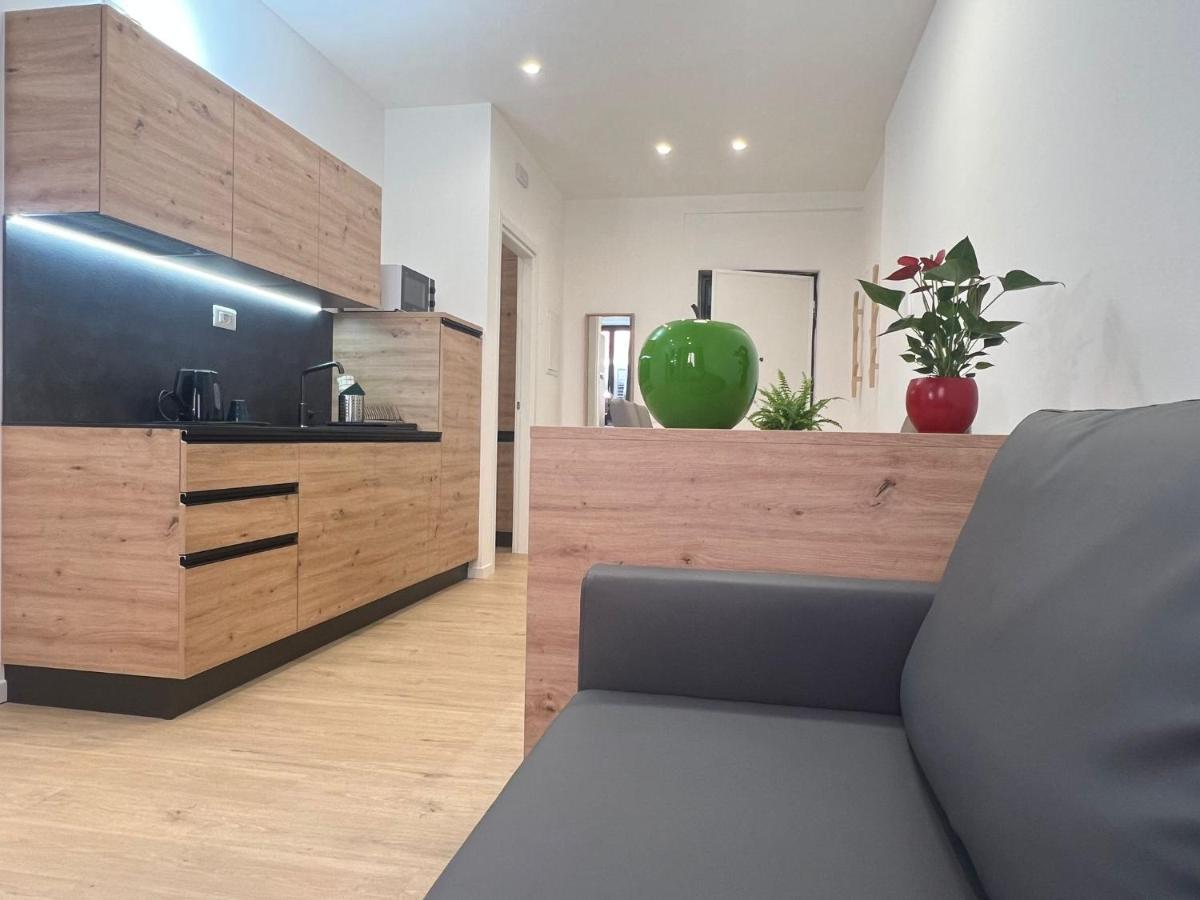 Yugogo Mazzini 41 - Bilocale Trento Centro Apartman Kültér fotó