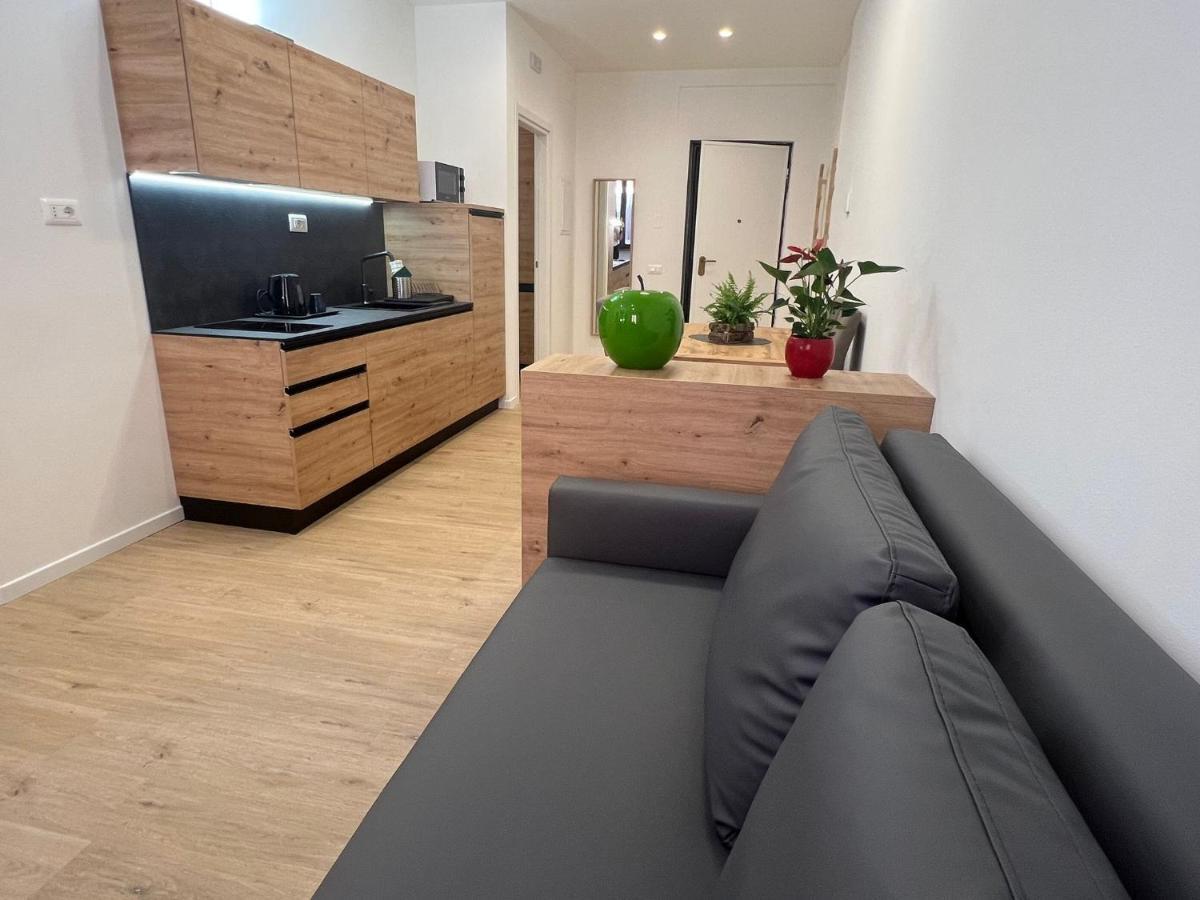 Yugogo Mazzini 41 - Bilocale Trento Centro Apartman Kültér fotó