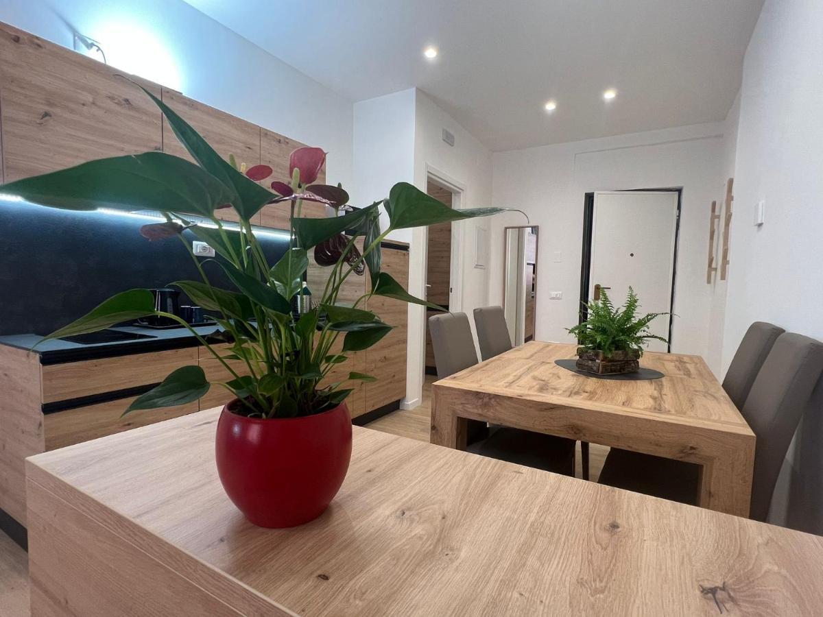 Yugogo Mazzini 41 - Bilocale Trento Centro Apartman Kültér fotó