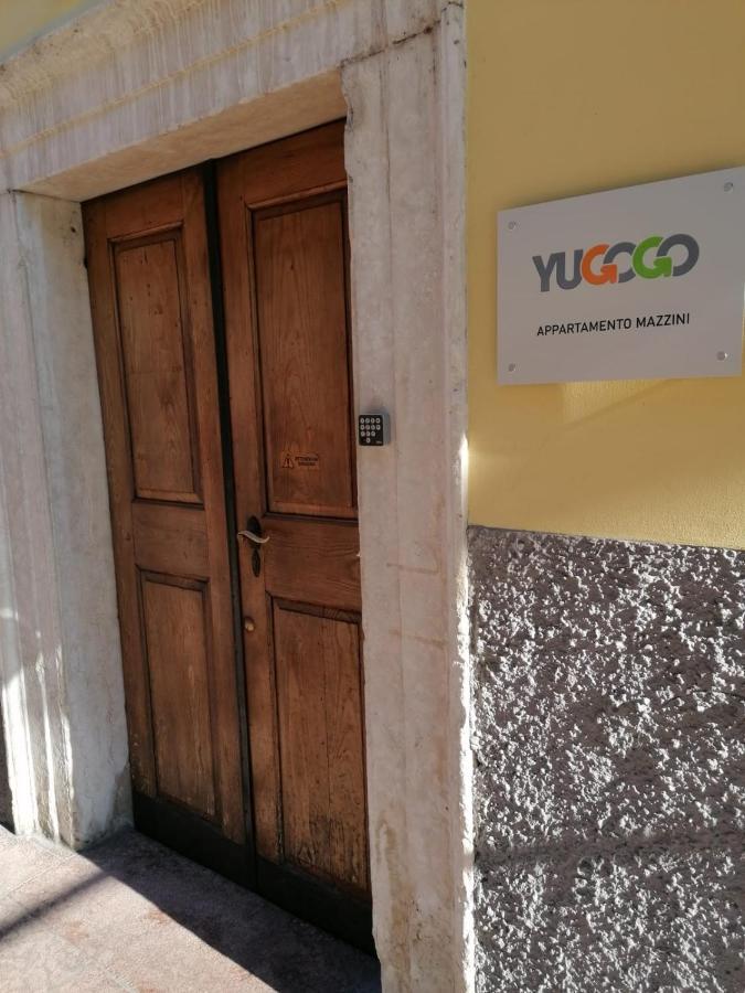Yugogo Mazzini 41 - Bilocale Trento Centro Apartman Kültér fotó