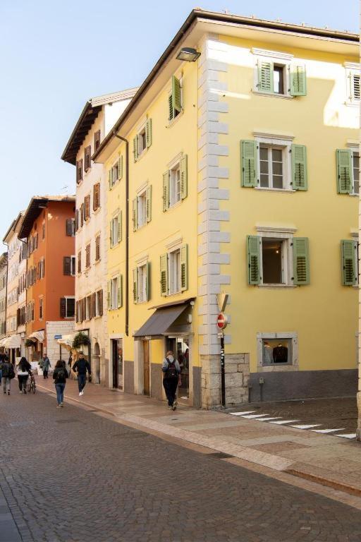 Yugogo Mazzini 41 - Bilocale Trento Centro Apartman Kültér fotó