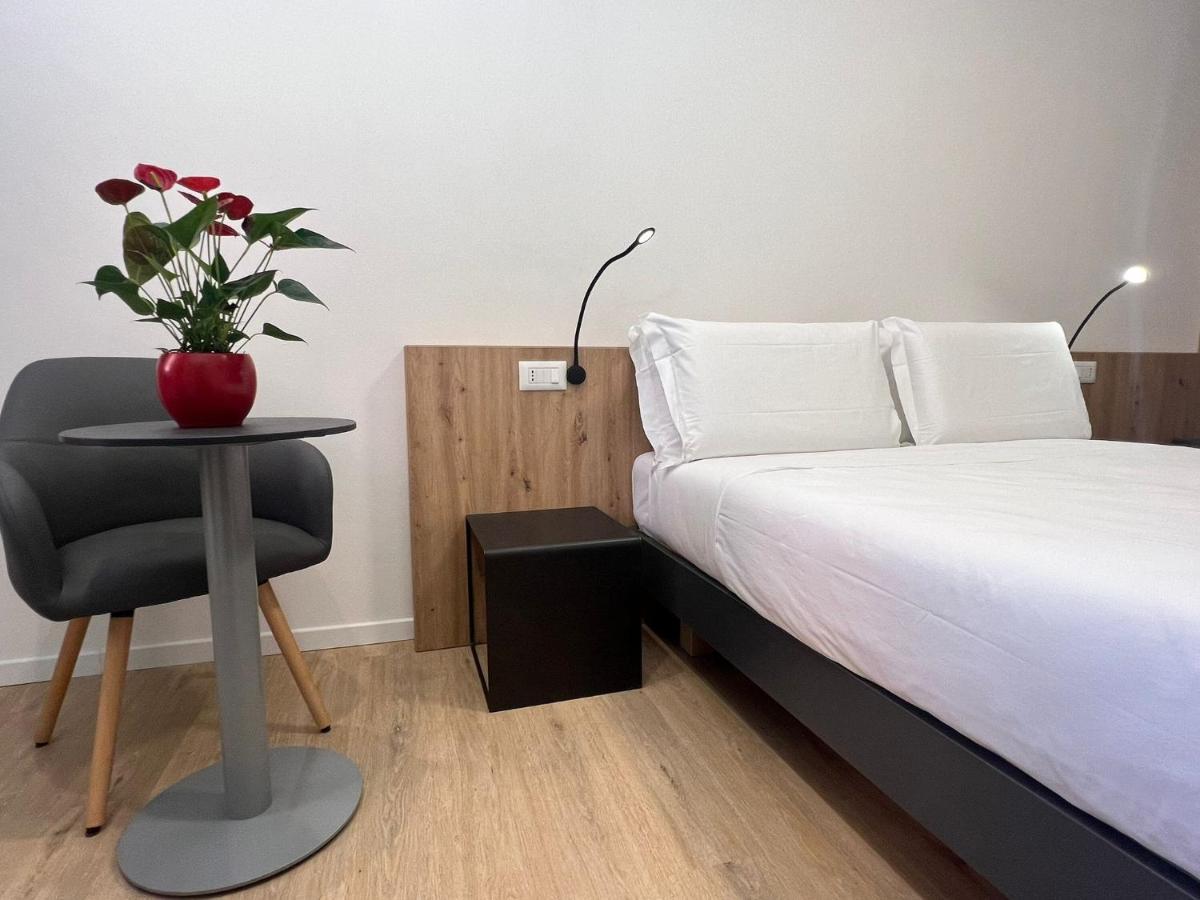 Yugogo Mazzini 41 - Bilocale Trento Centro Apartman Kültér fotó